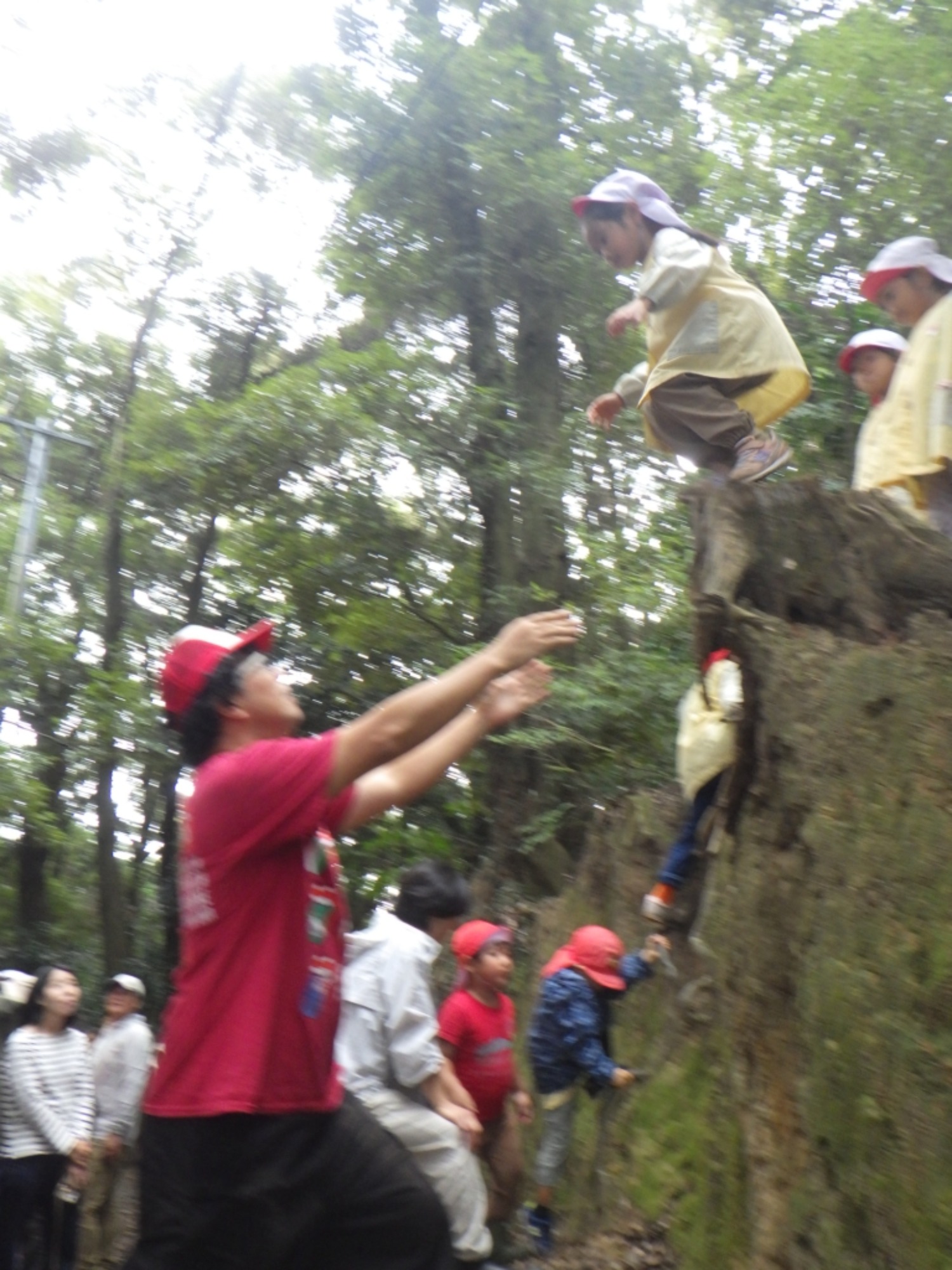 【年中】10/16　村積山　園外保育（2/3）