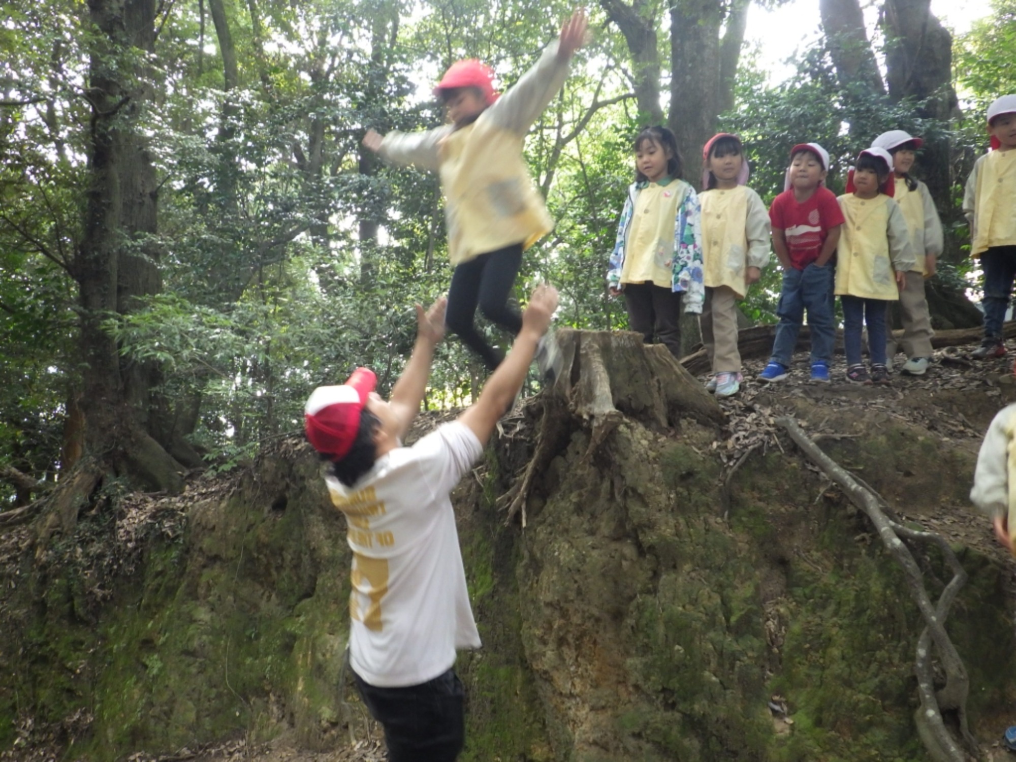 【年長】10/31　村積山　園外保育（2/3）