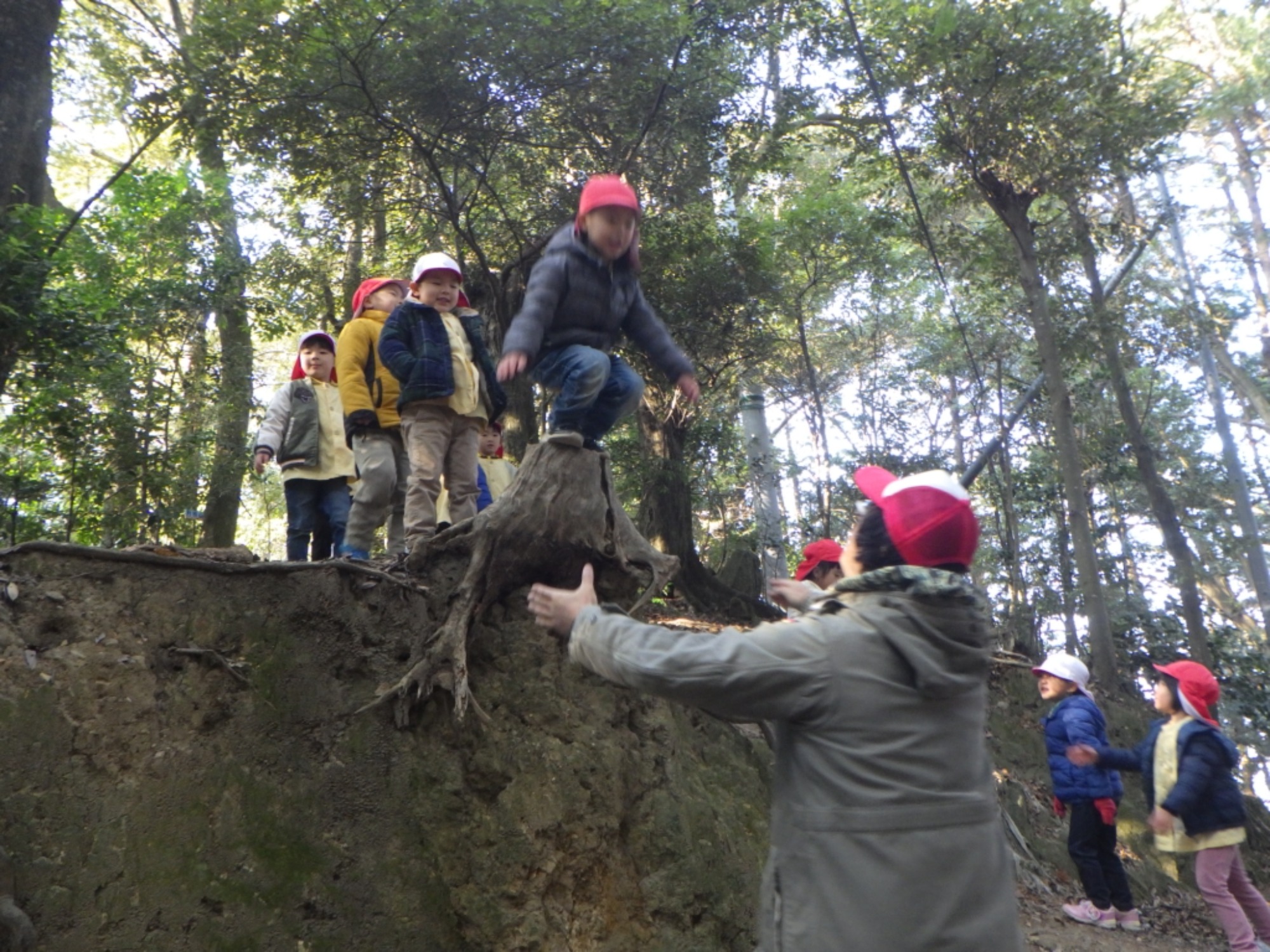 【年中】1/14　村積山　園外保育（2/3）