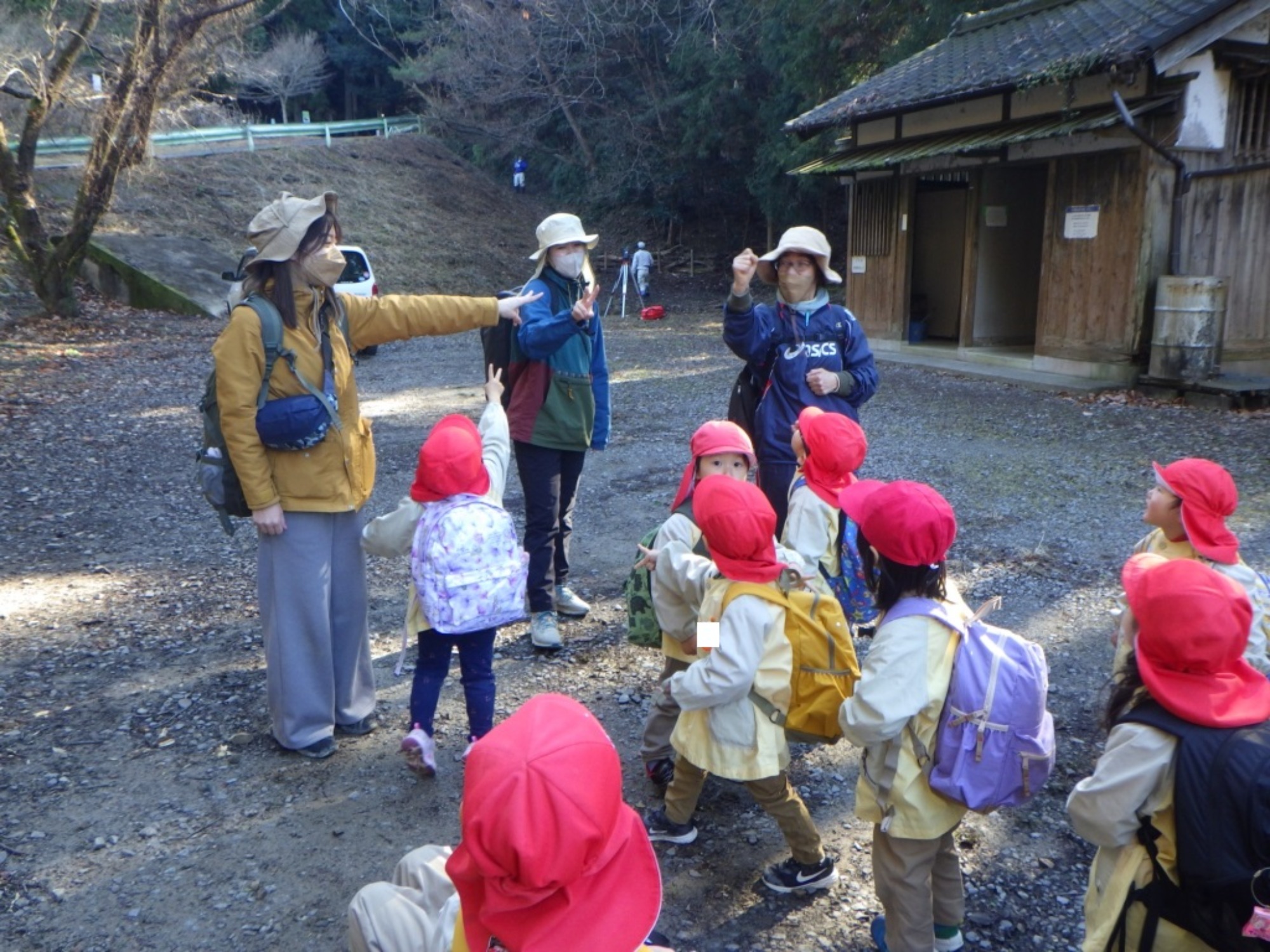 【年少】1/21　村積山　園外保育（1/3）