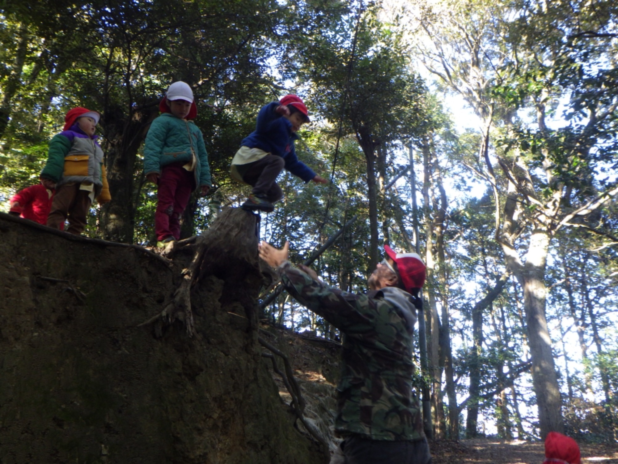 【年少】1/21　村積山　園外保育（2/3）