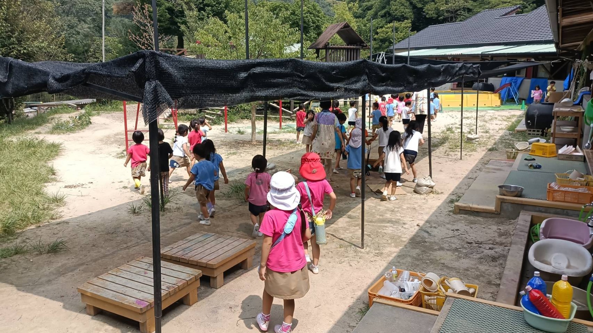 料理してコンサートしてお店して避難して土木工事