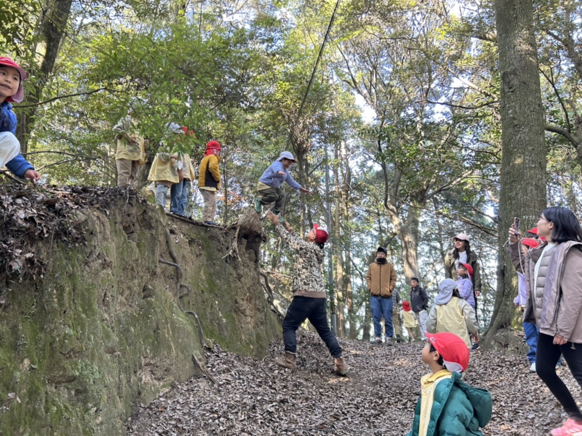 【年長】11/7　村積山　園外保育（3/4）