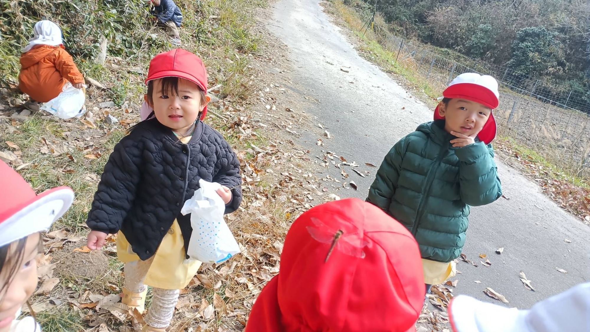 【くも】12/11　村積山　園外保育