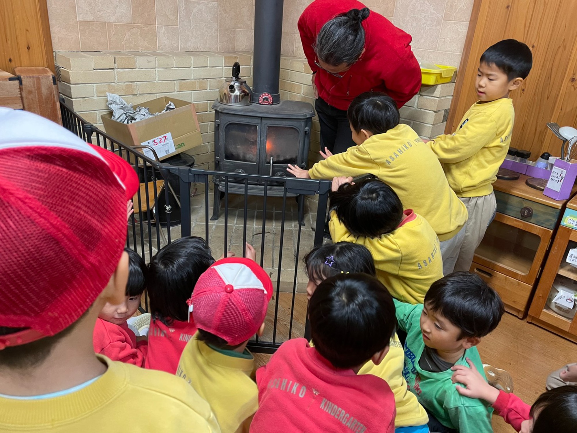 薪ストーブ　点火式