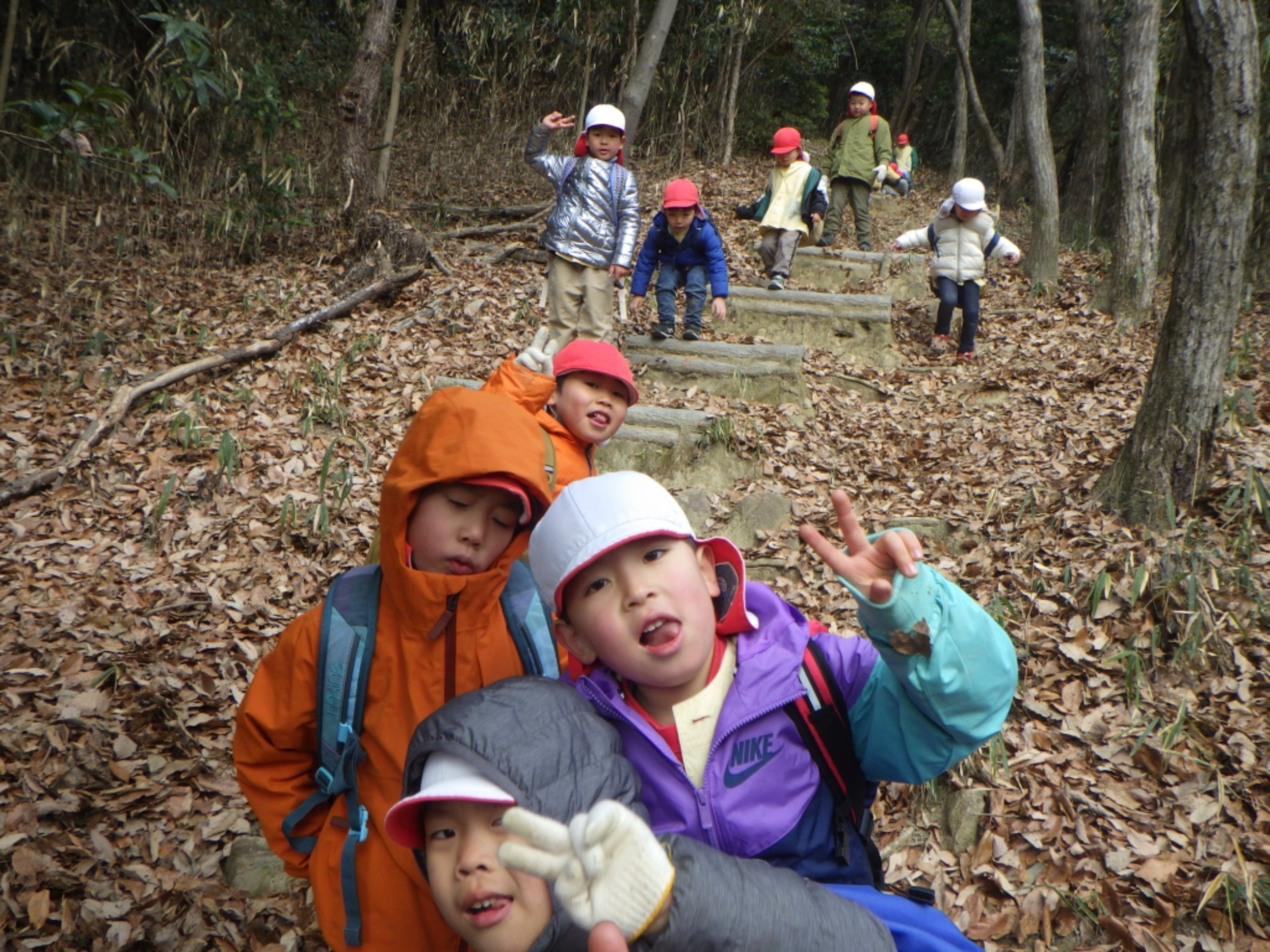 【年長】1/8　村積山　園外保育（3/3）