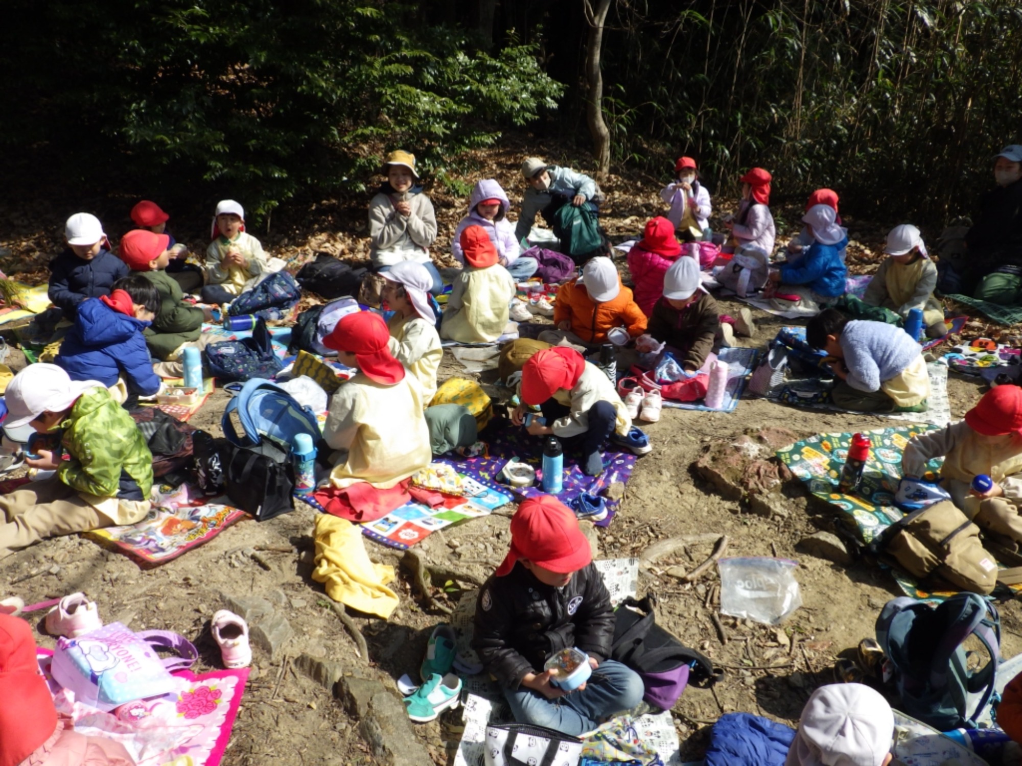 【年長】2/16 村積山 園外保育(3/4)