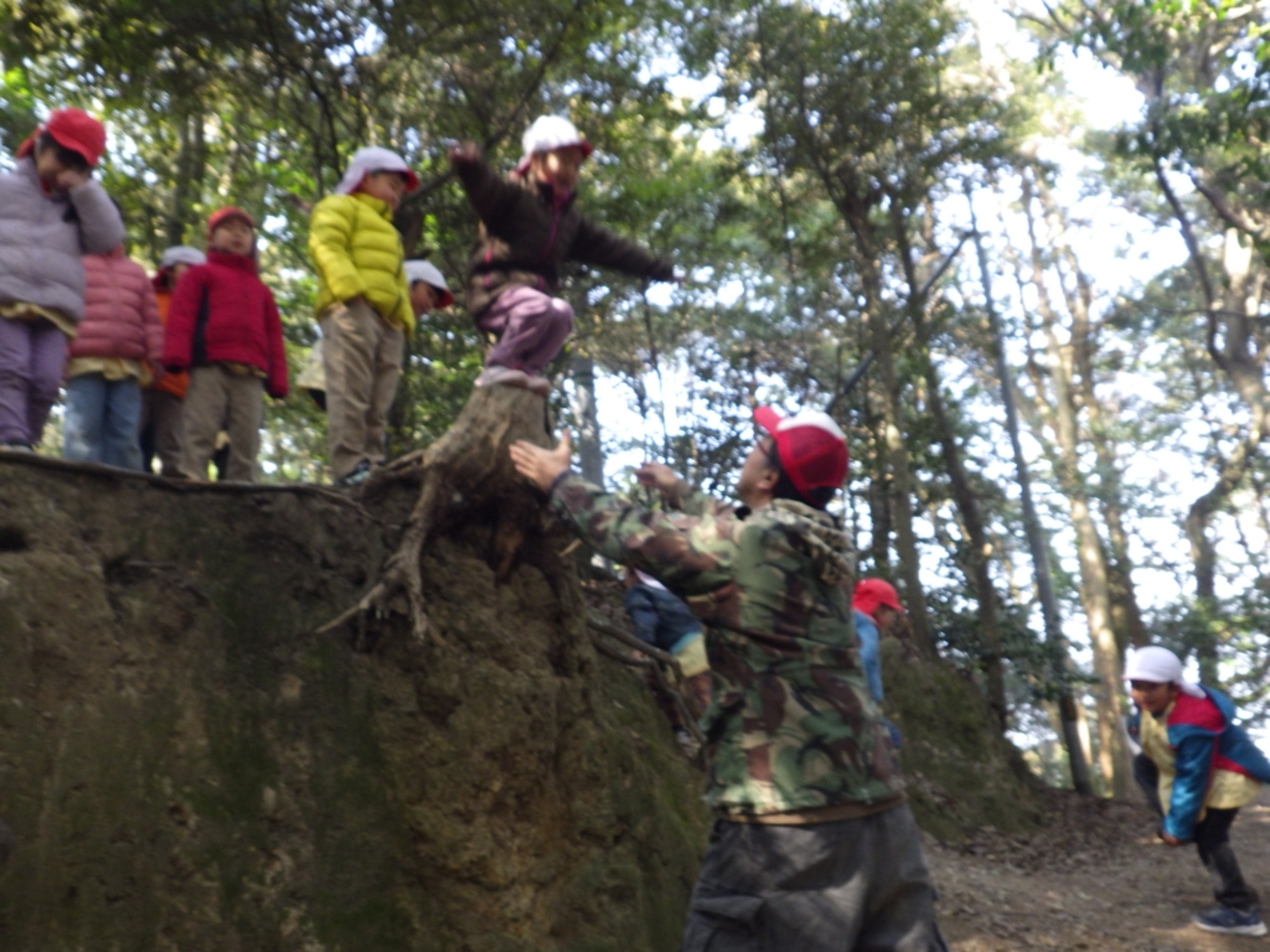 【年長】2/16 村積山 園外保育(3/4)