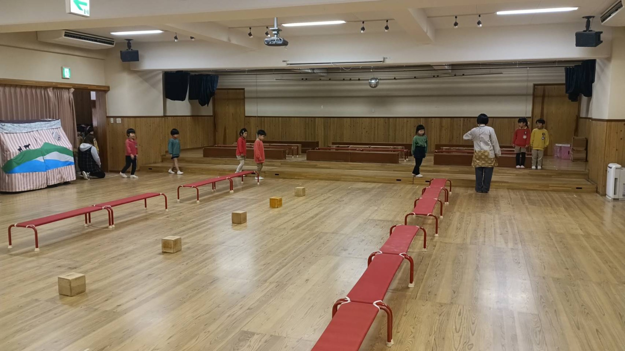 お蔵出し＆卒園式練習＆さるさる一座