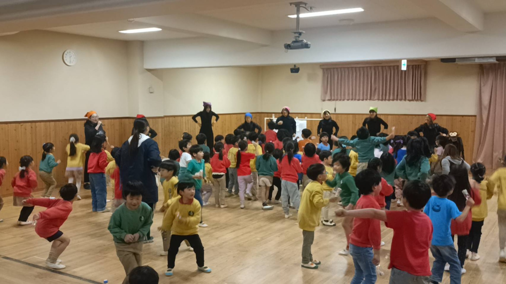 お蔵出し＆卒園式練習＆さるさる一座