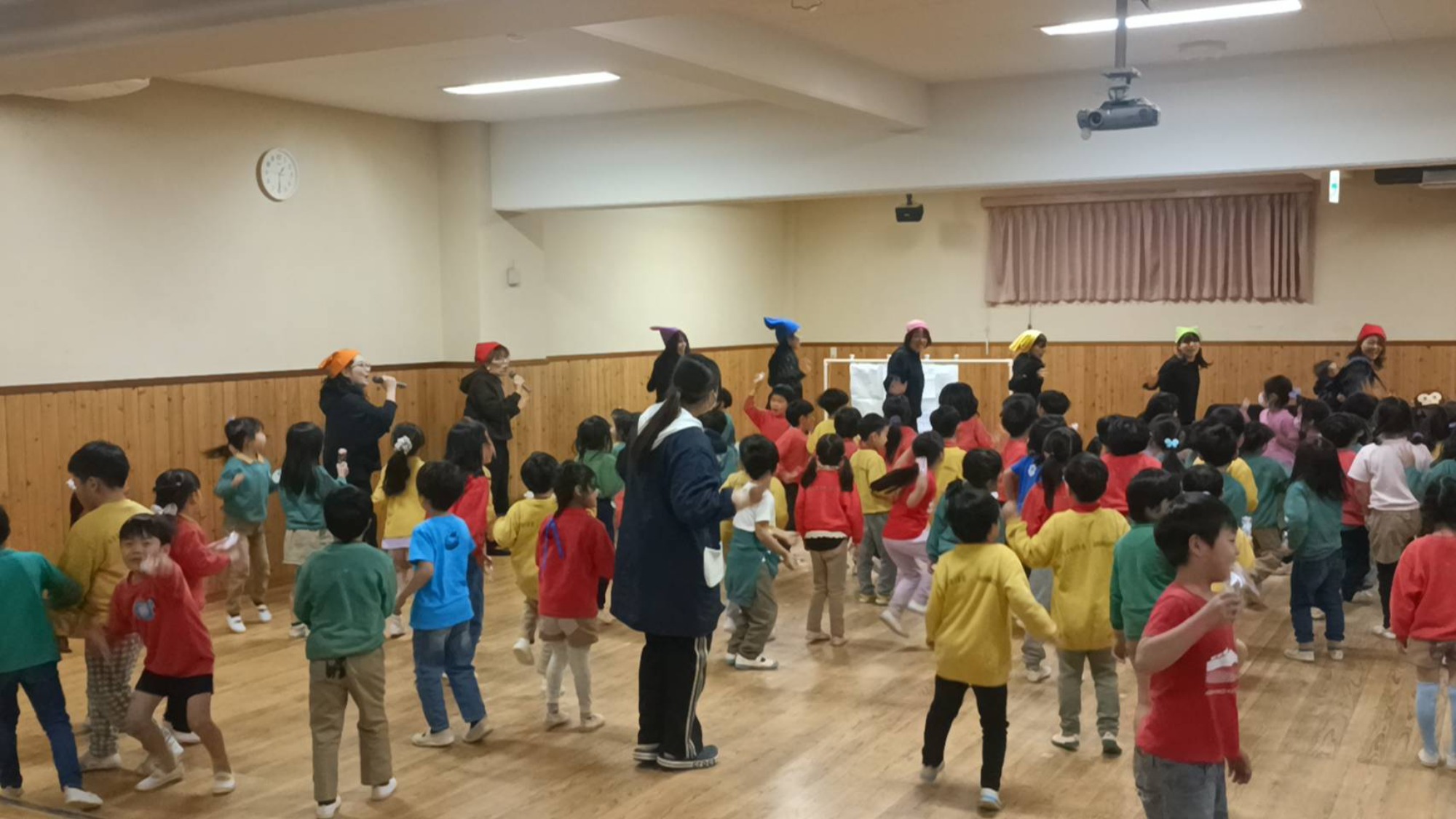 お蔵出し＆卒園式練習＆さるさる一座