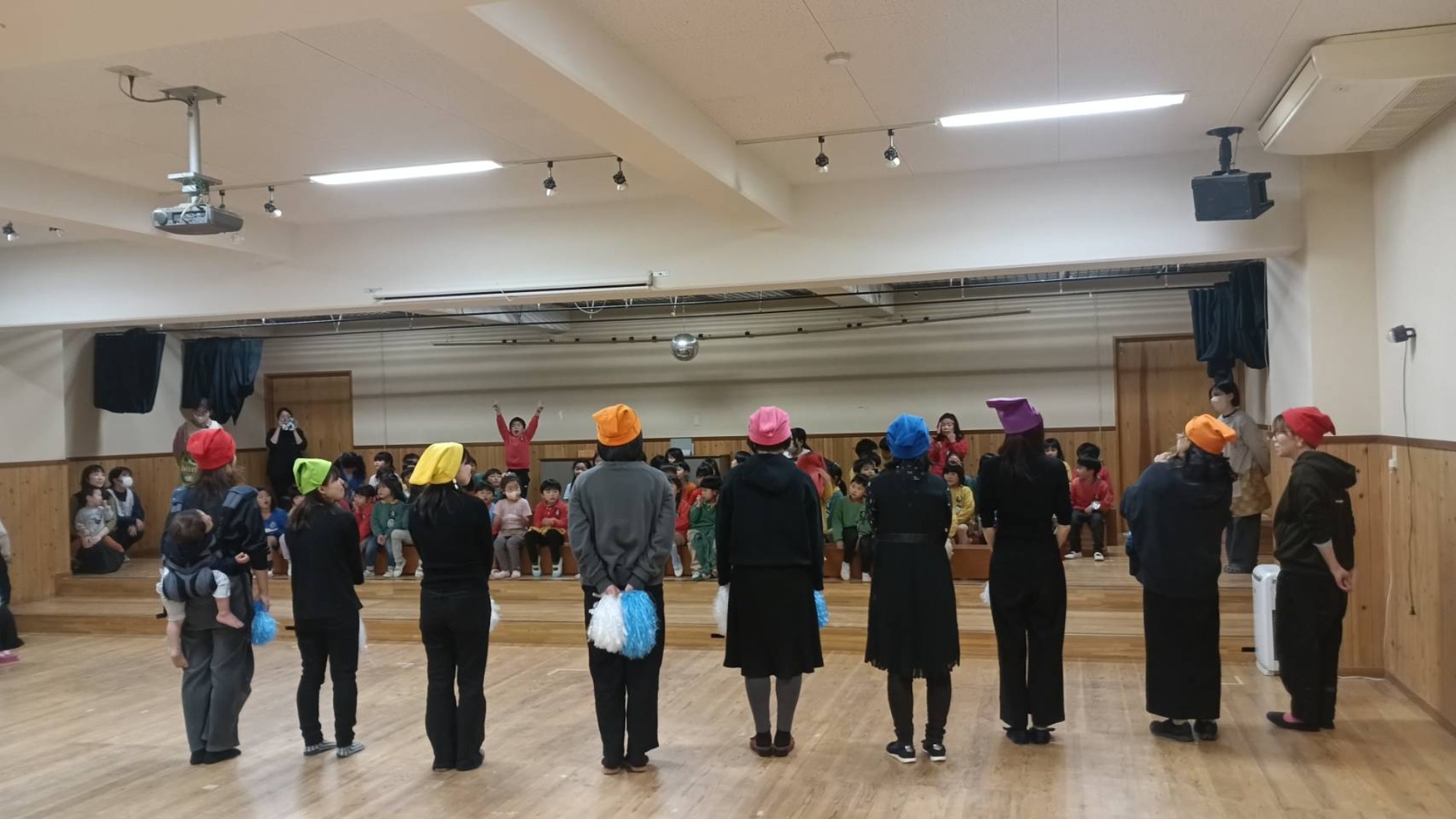 お蔵出し＆卒園式練習＆さるさる一座