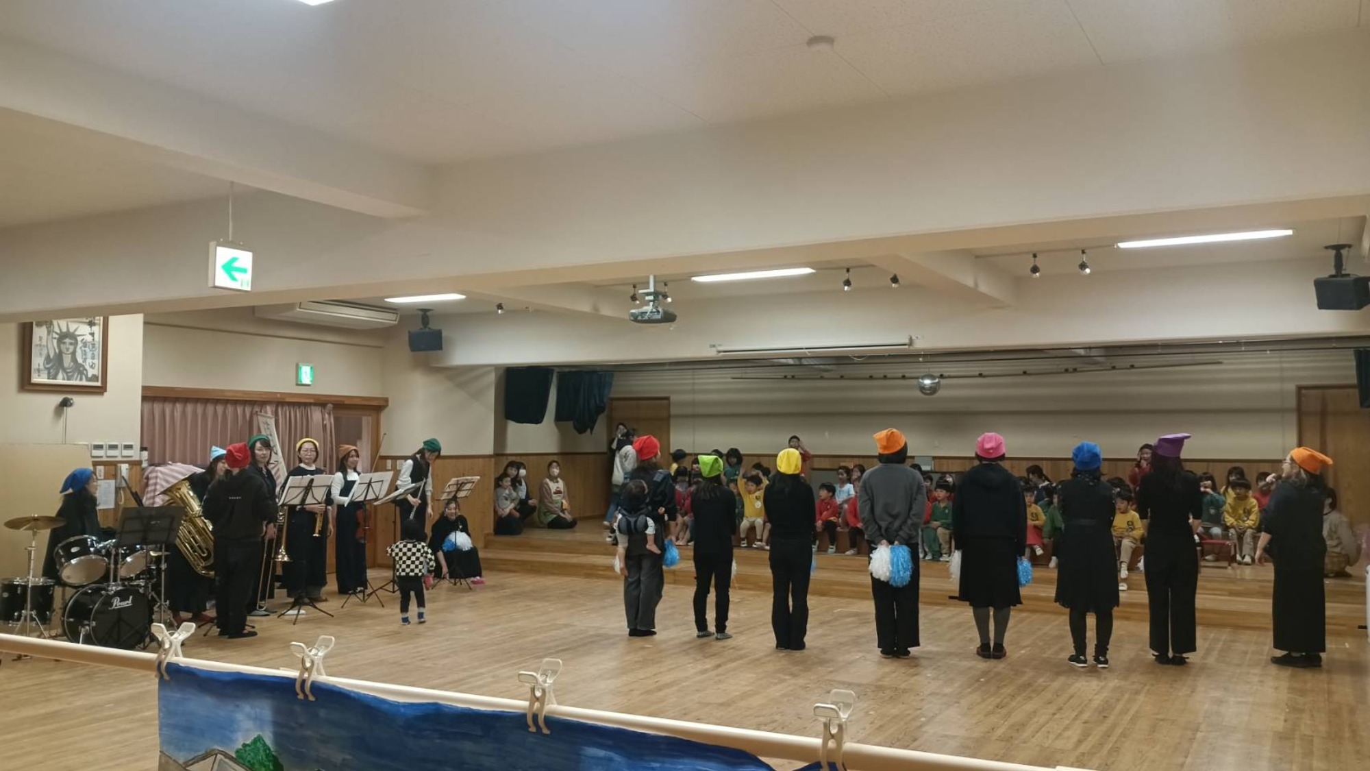 お蔵出し＆卒園式練習＆さるさる一座