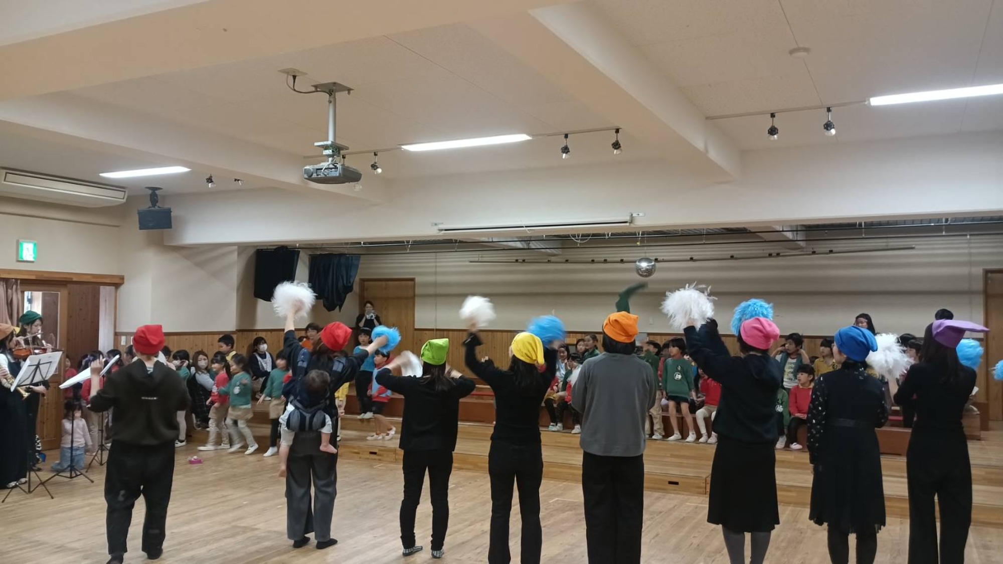 お蔵出し＆卒園式練習＆さるさる一座