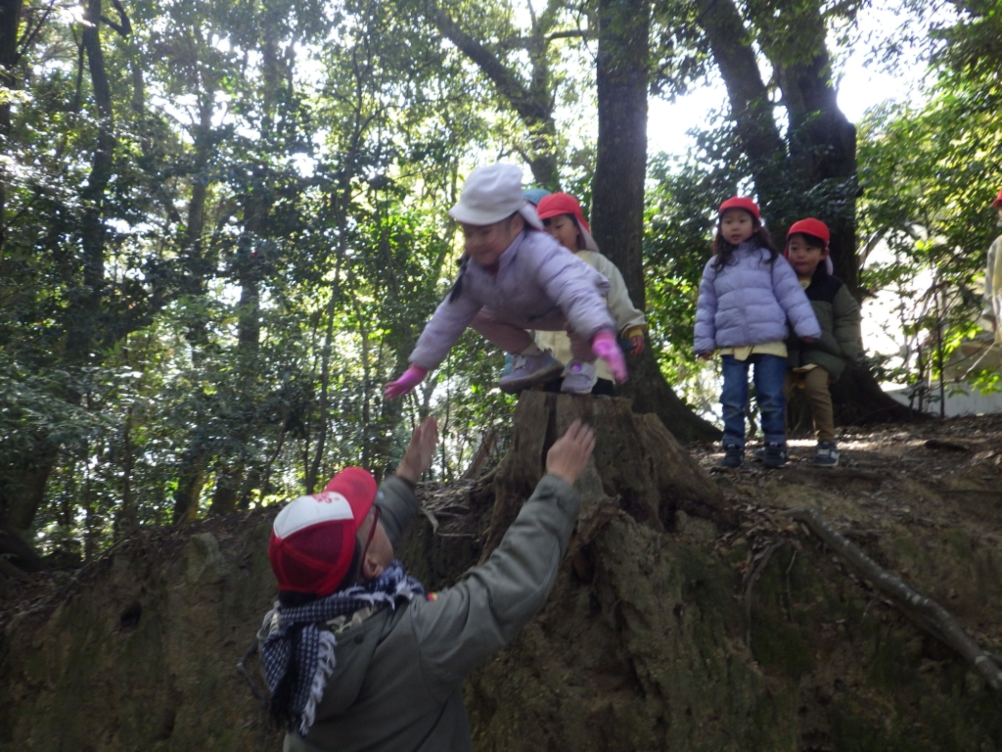 【年中】3/5　村積山　お別れ園外保育（3/3）